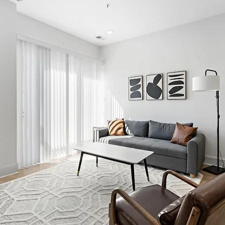 Hip New Condo Near Broadway And Trendy East Nash With 5 Beds